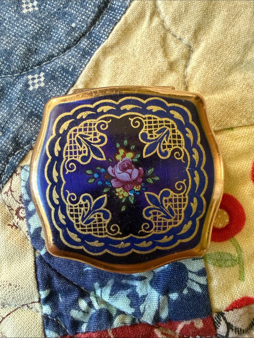 Vintage Stratton England Blue Floral Pill Box 1960s 70s